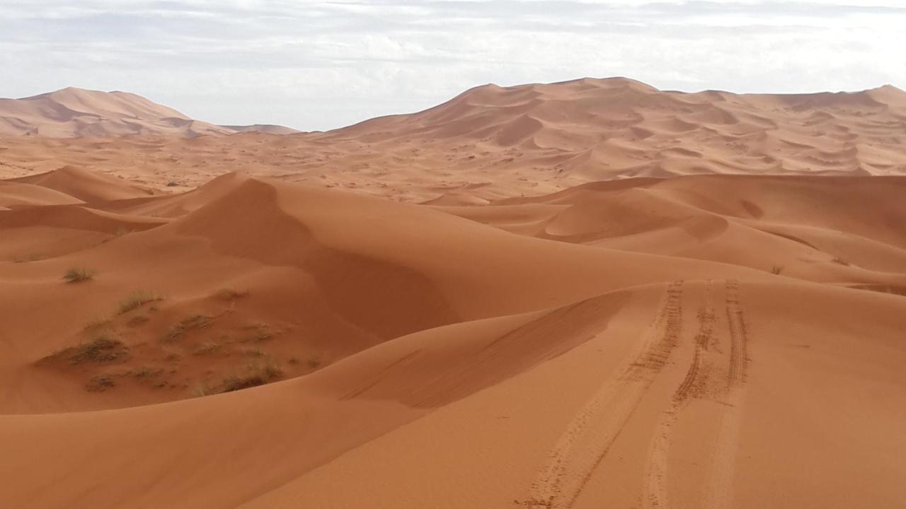Riad Amar Merzouga Exterior foto